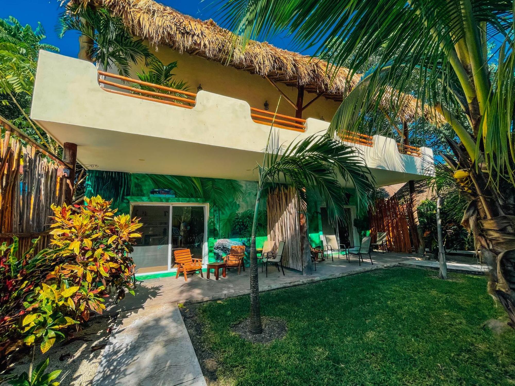 Hotel & Suites Oasis Bacalar Exterior photo