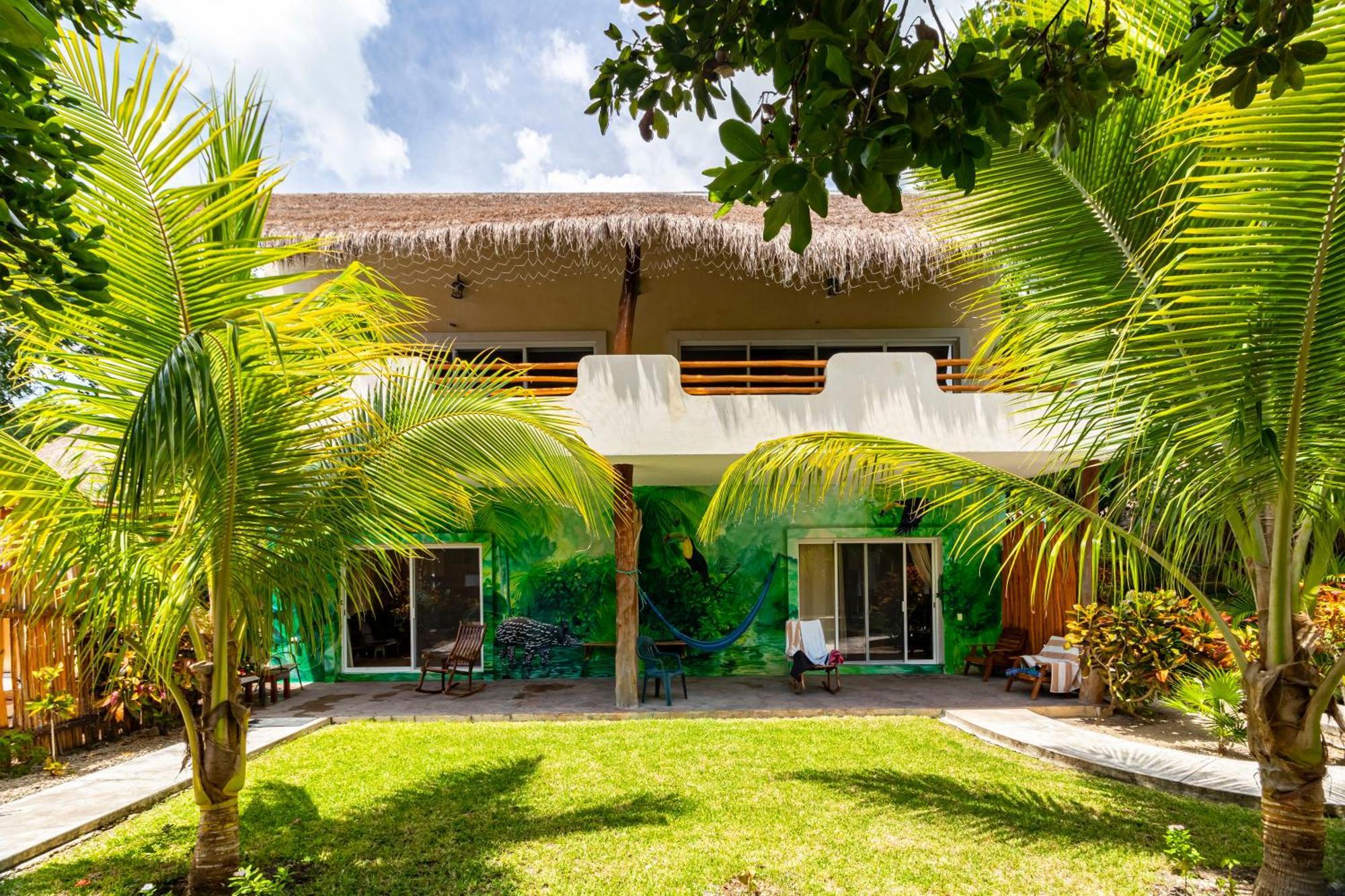 Hotel & Suites Oasis Bacalar Exterior photo